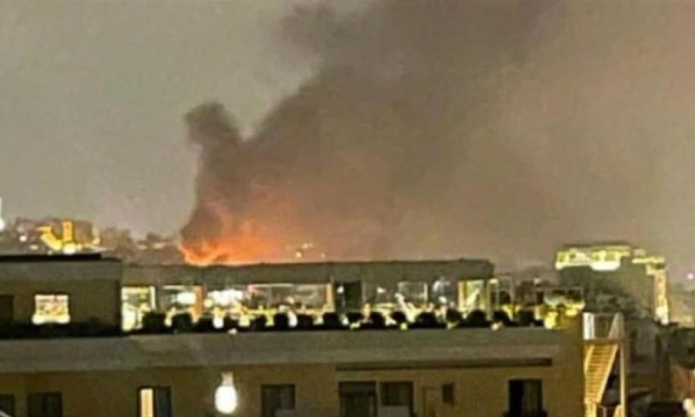 Φωτιά σε κατάστημα με ανταλλακτικά αυτοκινήτων στο Νέο Κόσμο